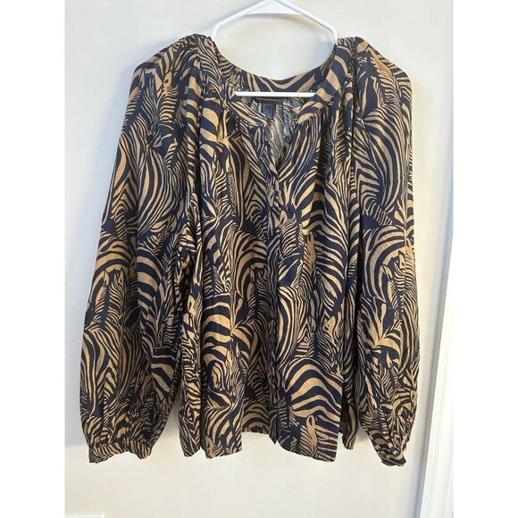 100% Linen Banana Republic Zebra Printed Boxy Cropped Linen Shirt (size L) - Picture 2 of 7